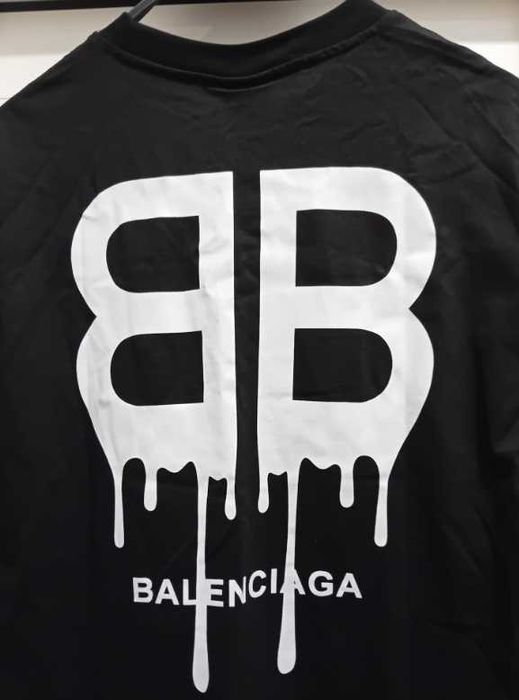 Чисто нова оригинална тениска Balenciaga