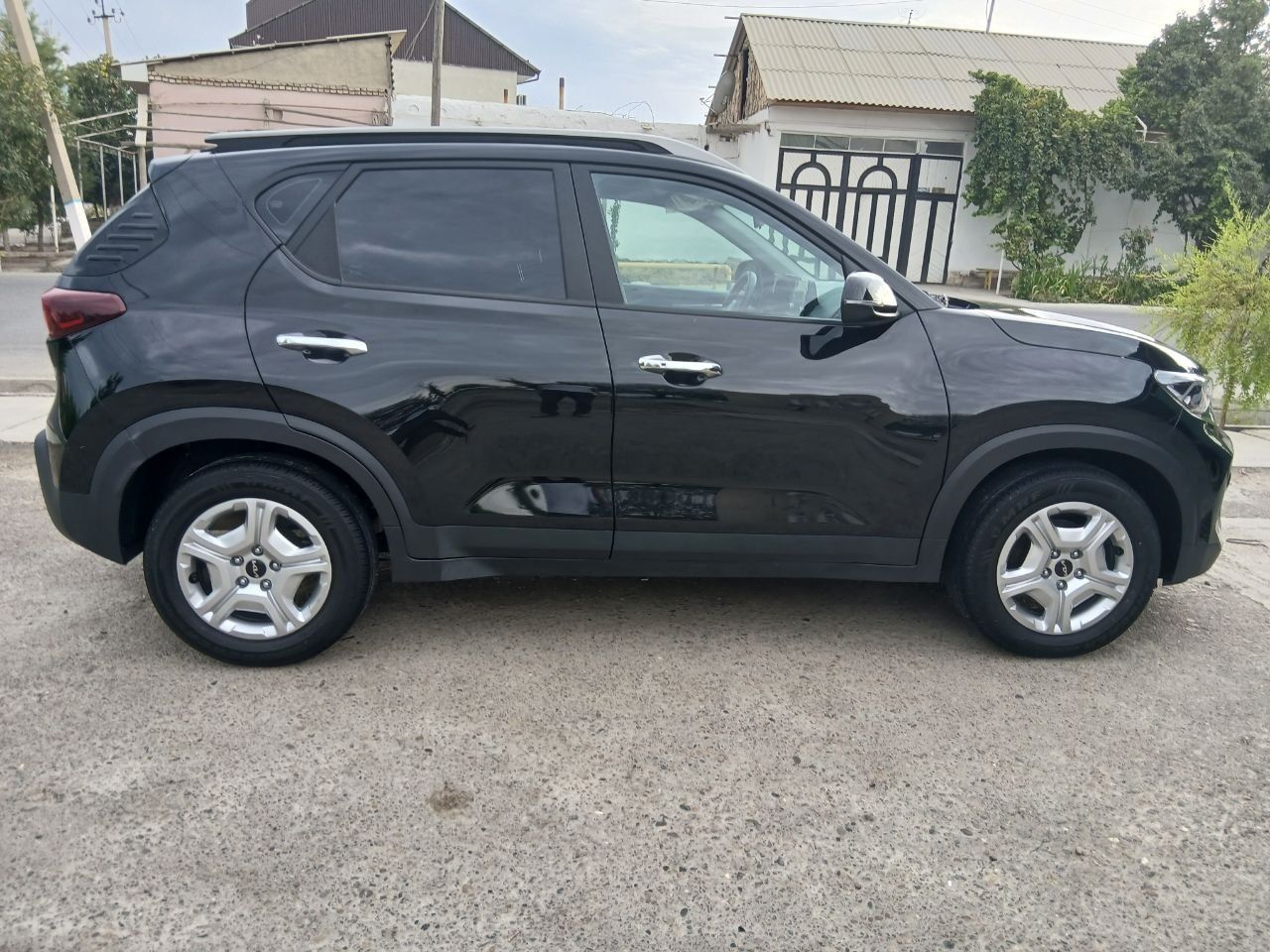 Kia Sonet 2024 yil probek 26 000