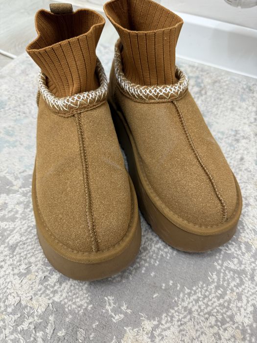 Продам угги  теплые