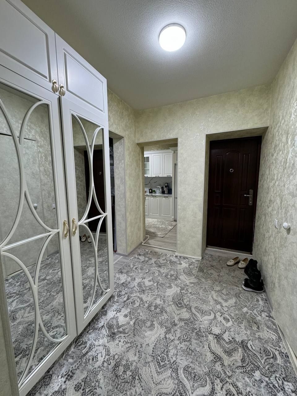 Продаётся  2х комнатная квартира