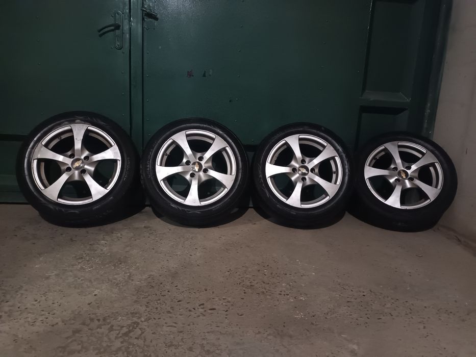 Диска 15 сотилади 200$