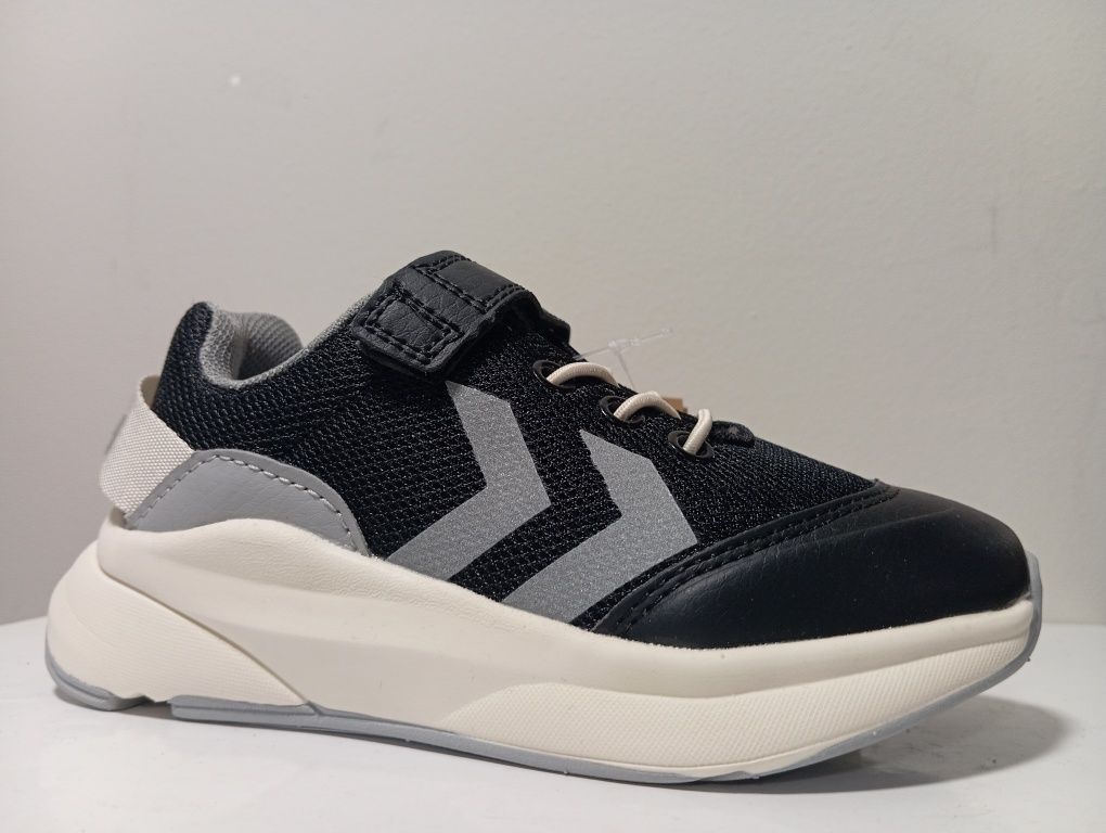 Маратонки Hummel в номер 28