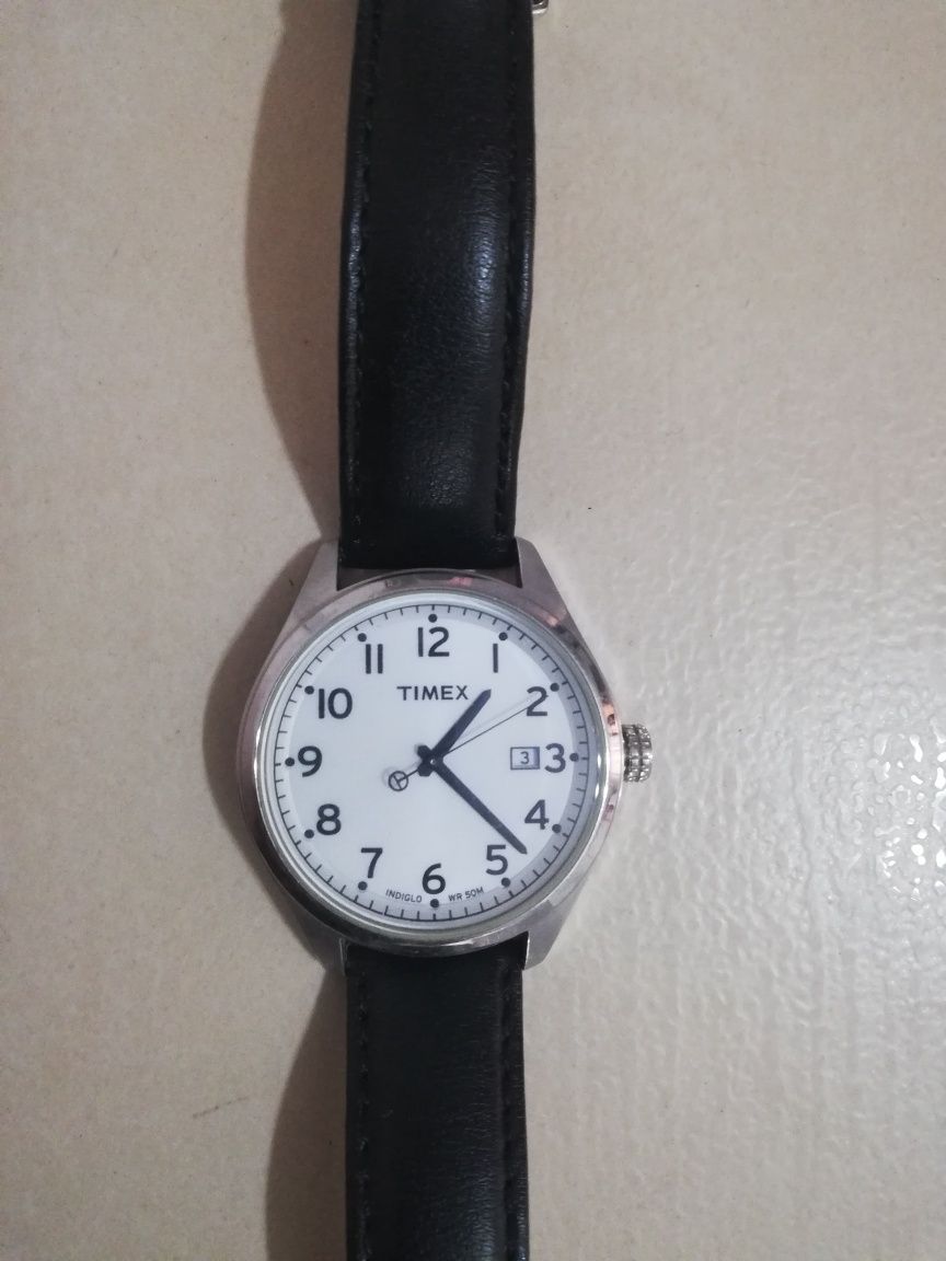 Vând ceas bărbătesc TIMEX