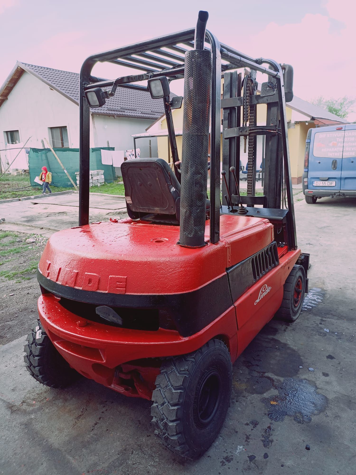 Stivuitor linde 2,5t