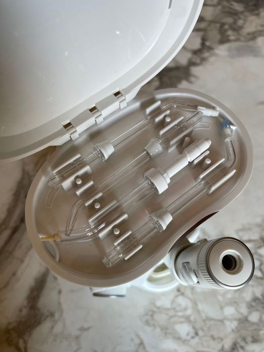 Очистка зубов Waterpik water flosser