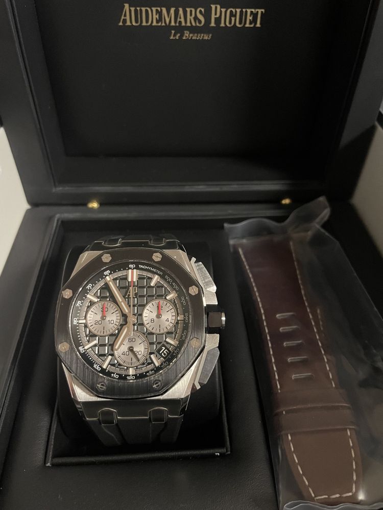 Часовник Audemars Piguet 43 Royal Oak Offshore Black Dial