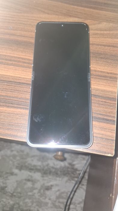 Смартфон самсунг флип 6