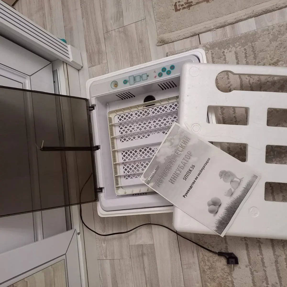 Продам инкубатор