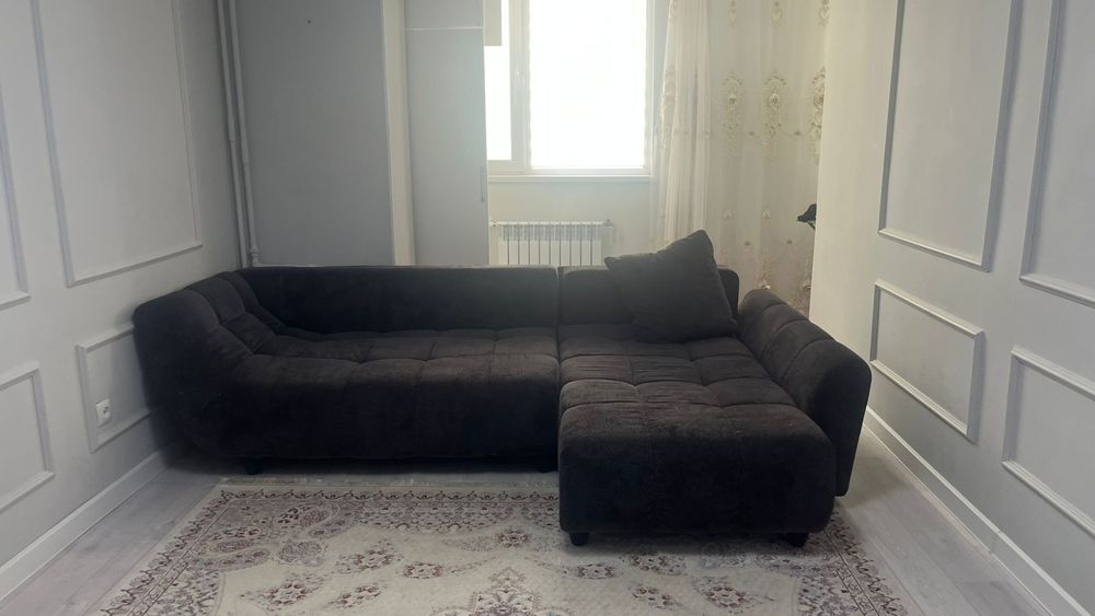 Продаю диван в хорошеи состоянии