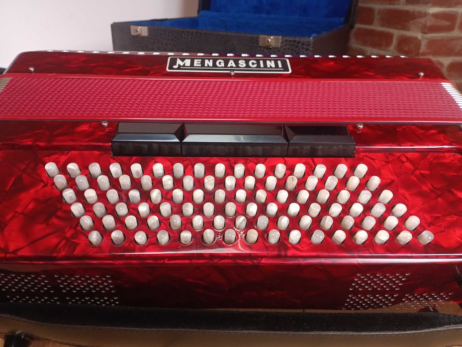 Acordeon Mengascini Aurora lV
