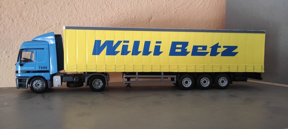Метални модели мащаб 1:50