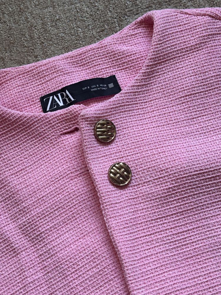 Сладка жилетка на ZARA