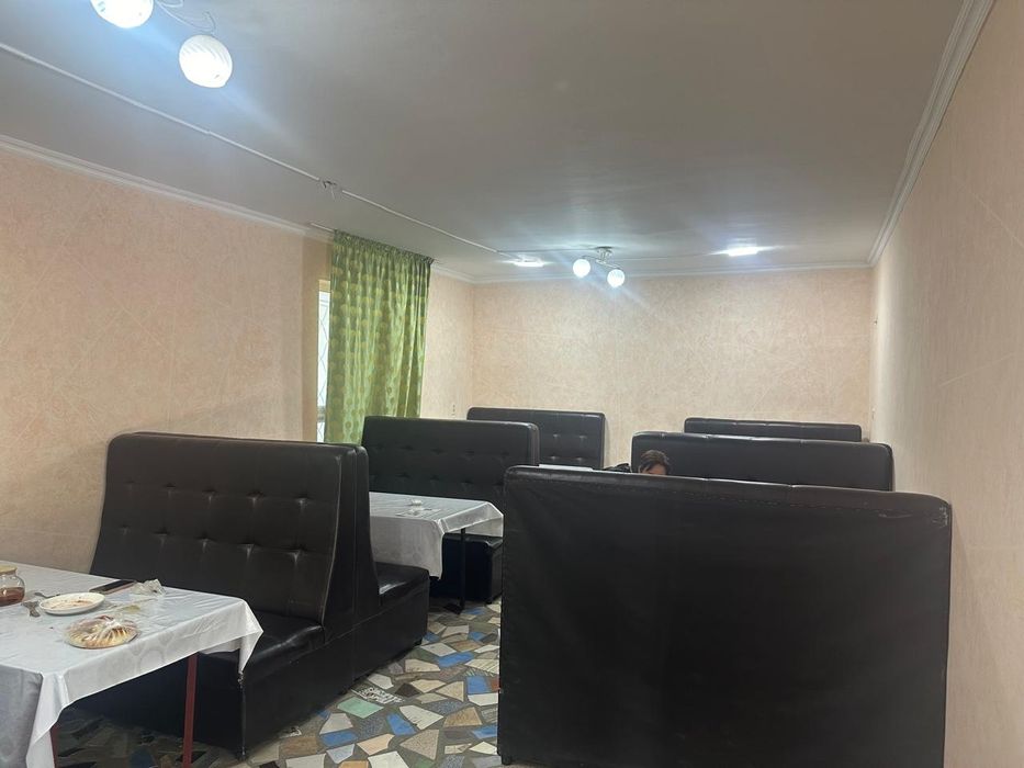 Помещение напротив рынка Самал под кафе/столовую