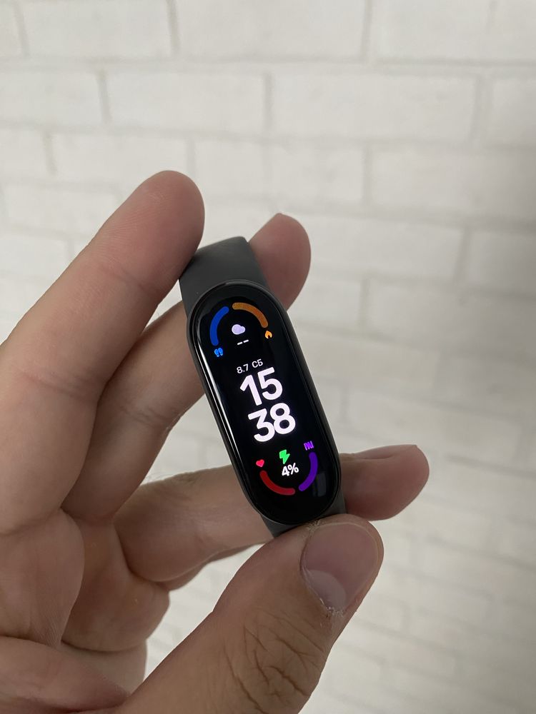 Смарт часы Mi Band 6.