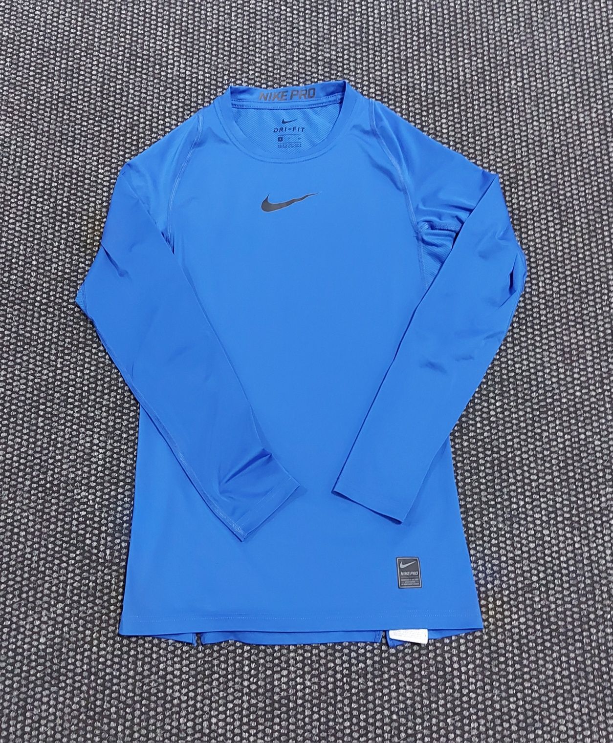 Nike pro мъжка блуза S бяла и синя