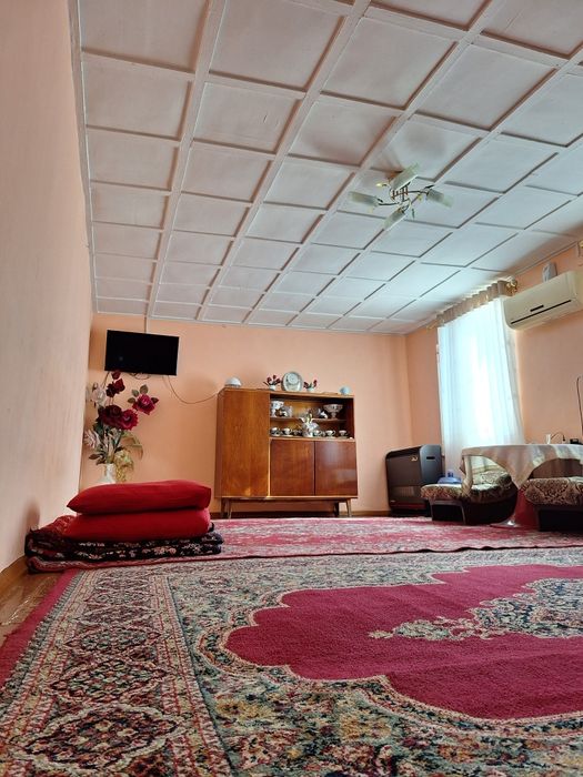 Buxoro shahrida joylashgan 1,66 sotixli uchastka sotiladii.