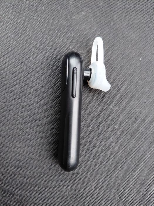 Продам Блютуз наушник