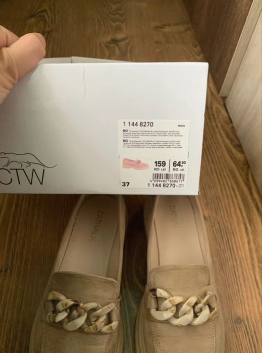 Mocasini bej marimea 37