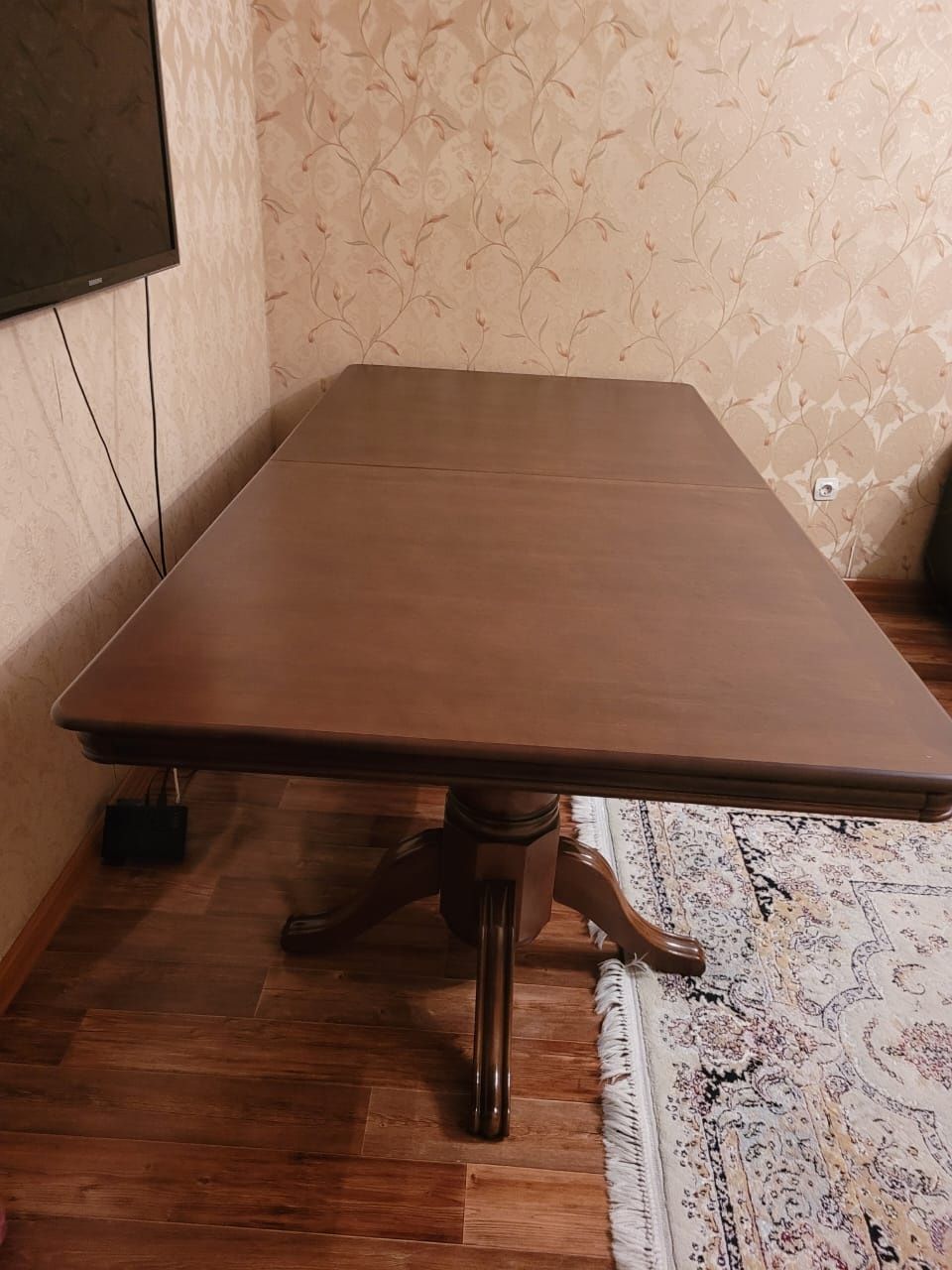 Стол гостевой продам