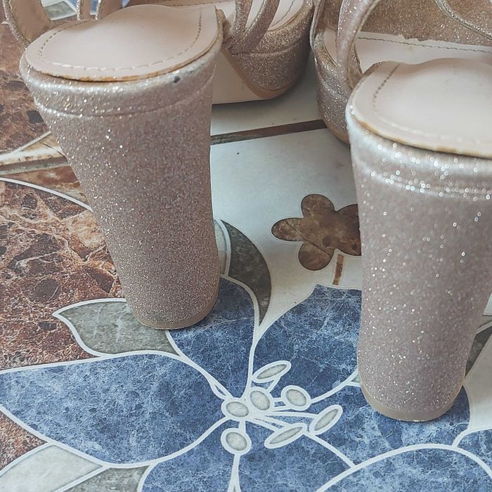 Sandale evenimente talpă înaltă auriii 37/38