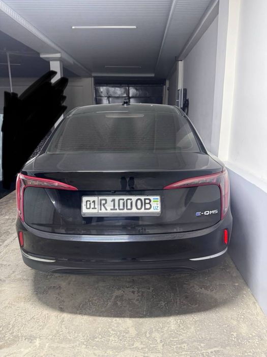 Hongqi eqm5 500 km full