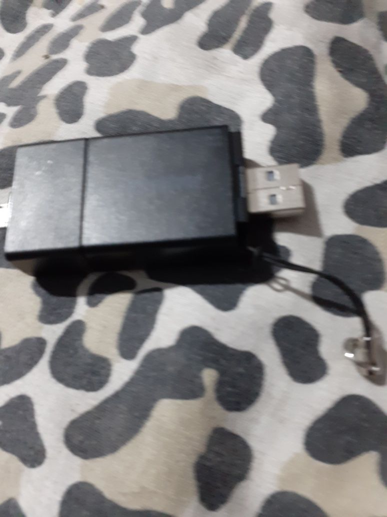 Adaptor încărcare telefoane mobile