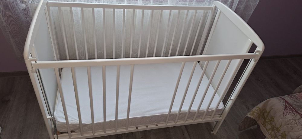 Vand patut bebe ca nou