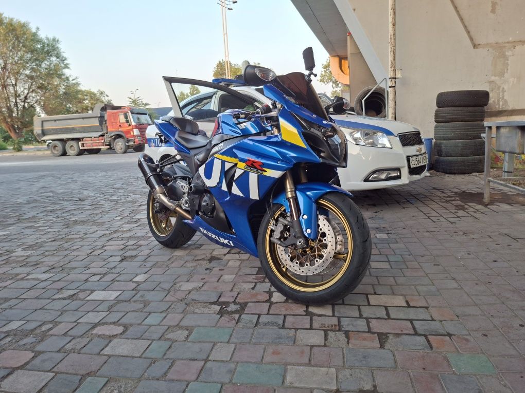 Suzuki GSX-R 1000 L1 sotiladi