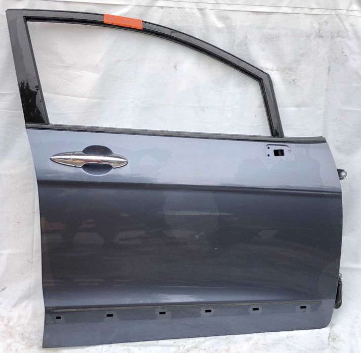 Предна дясна врата Honda FR-V 2008г