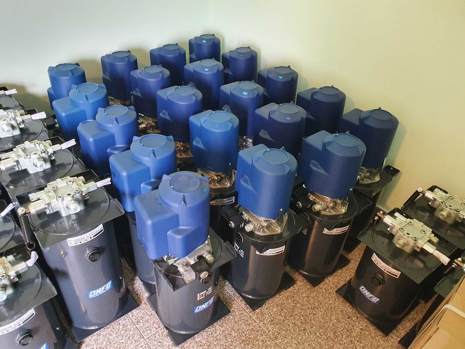 Pompe electrice 12V, 2KW si cilindri de basculare Italia