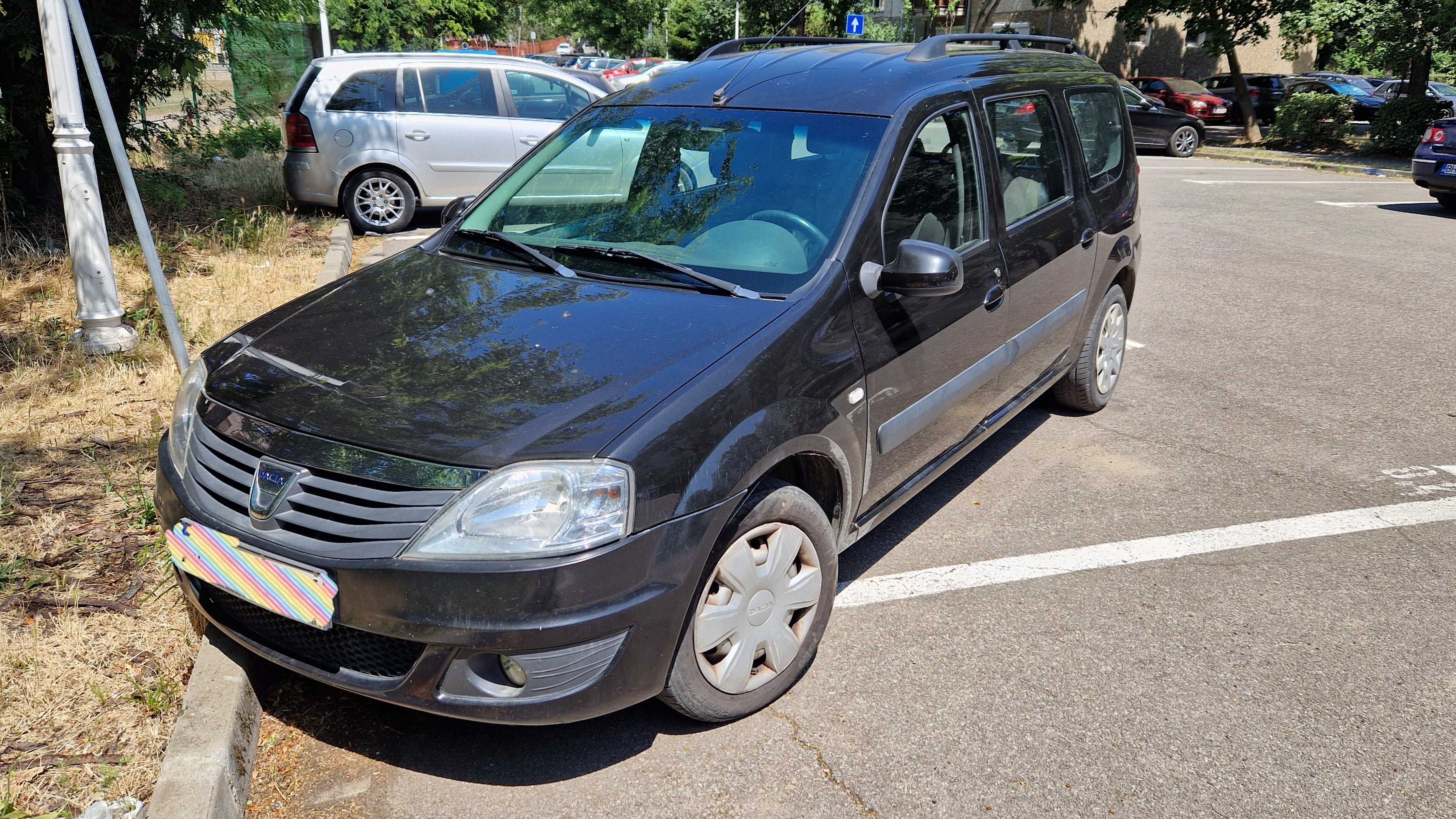 Vand Dacia Logan MCV 1.5 dci 7 locuri An 2011