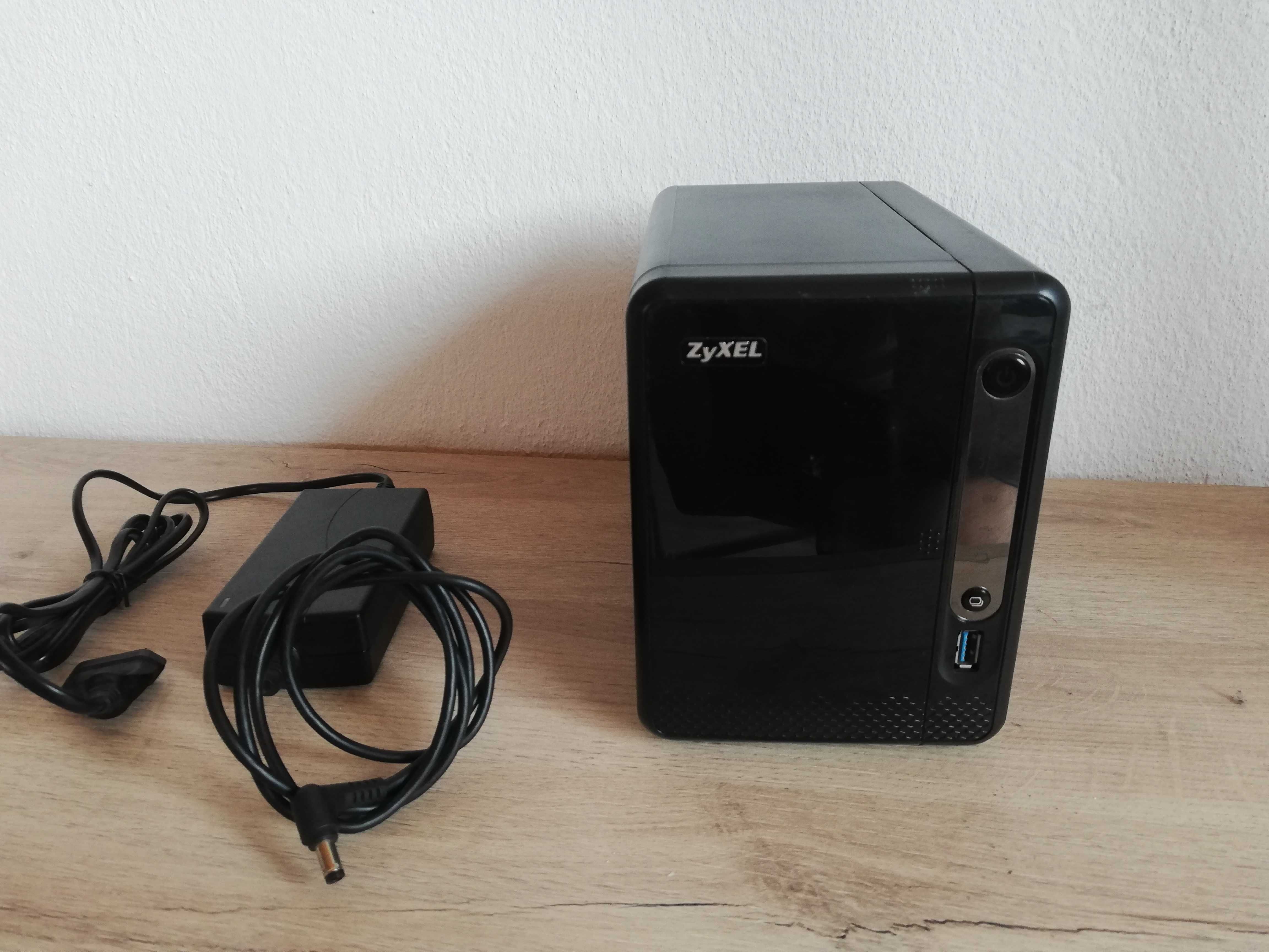 NAS Zyxel NSA325 2TB
