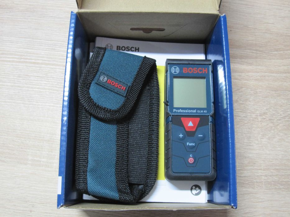 Telemetru laser Bosch Professional GLM 40