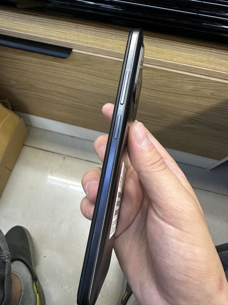 Redmi 12C  в хорошем состояни.