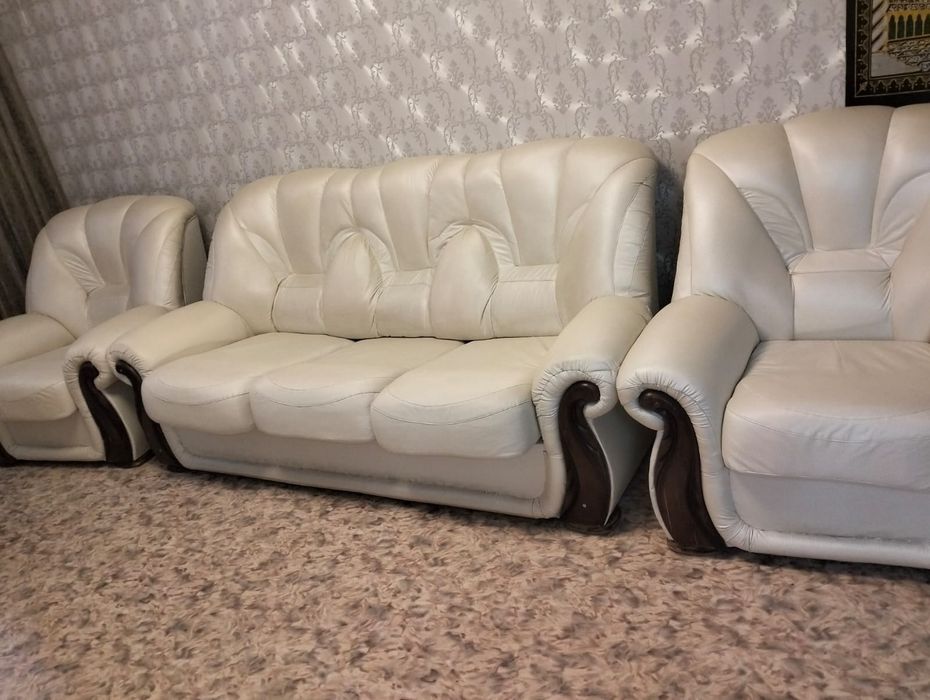 Продам диван в отличном состоянии