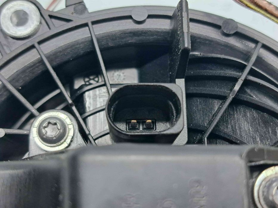 Maner haion Volkswagen Golf 6 (5K1) GTI [Fabr 2009-2013] 5K0827469AR