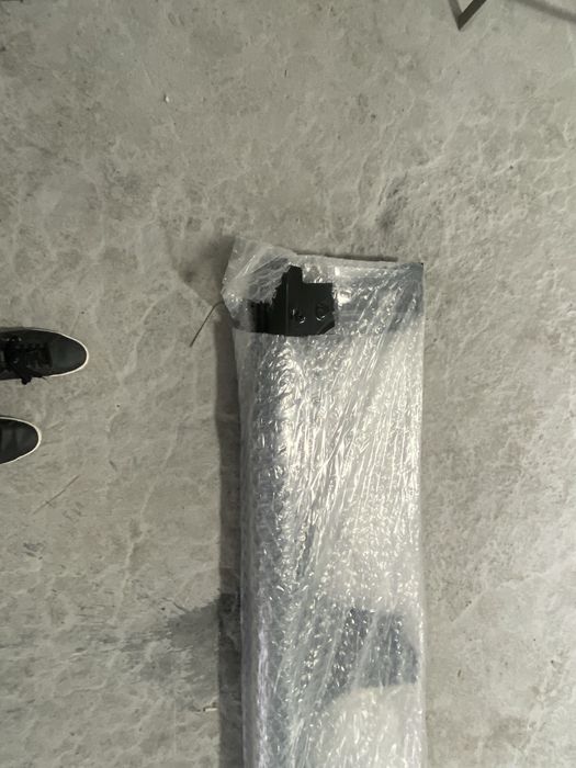 Prag partea stanga renault clio cinci  produs nou complect .