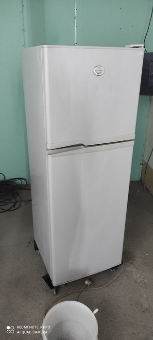 Продается холодильник SHARP б/у