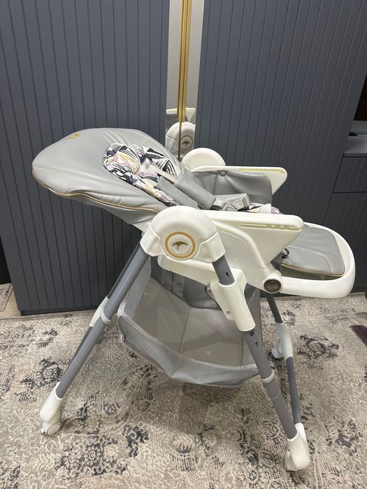 Детский стульчик для кормления