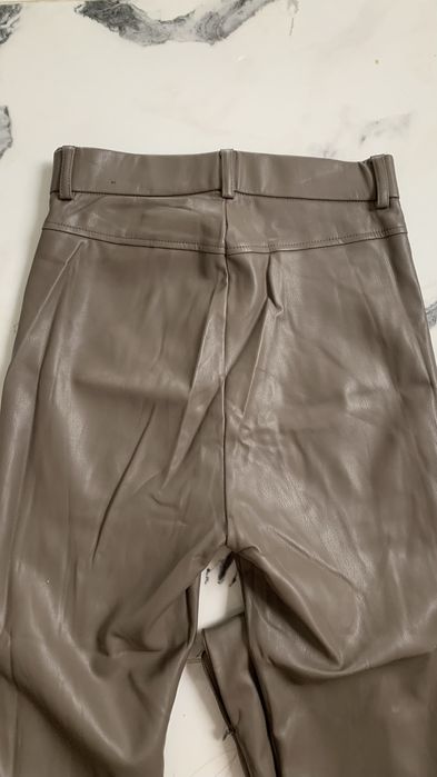 Кожен панталон ZARA