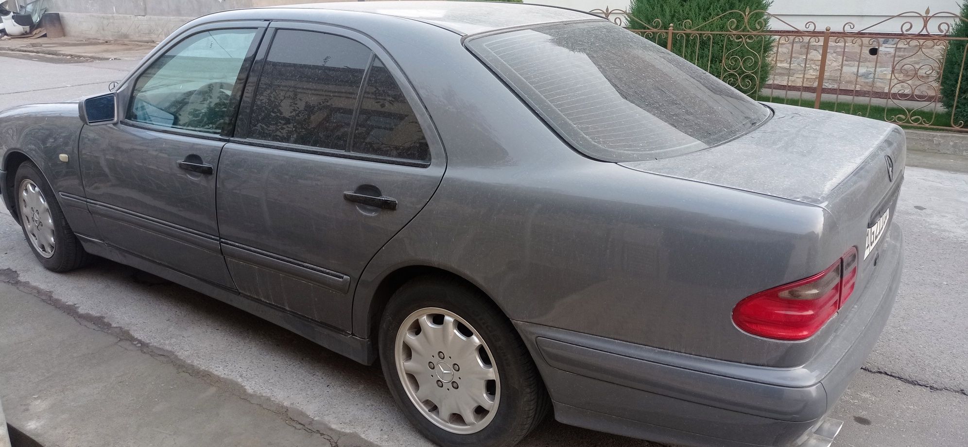 Мерседес бенз W210, Mercedes Benz 210