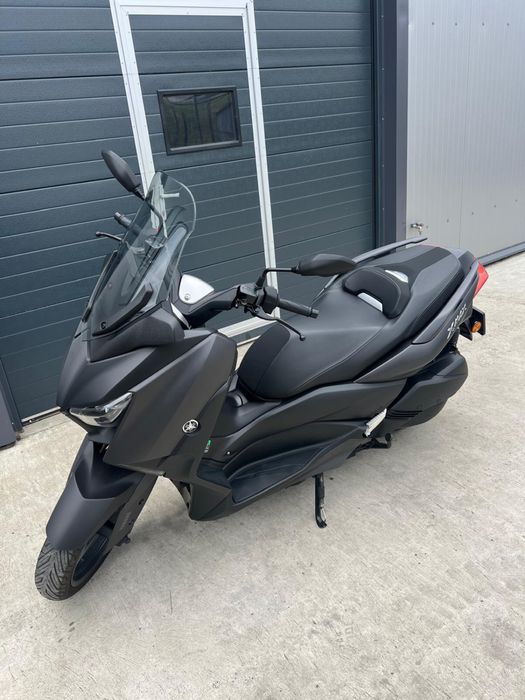YAMAHA X-MAX 300 2021