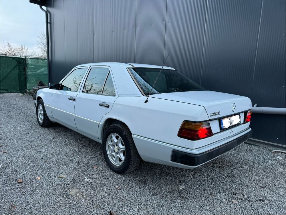 Mercedes Benz w124 200E Classic Benzina