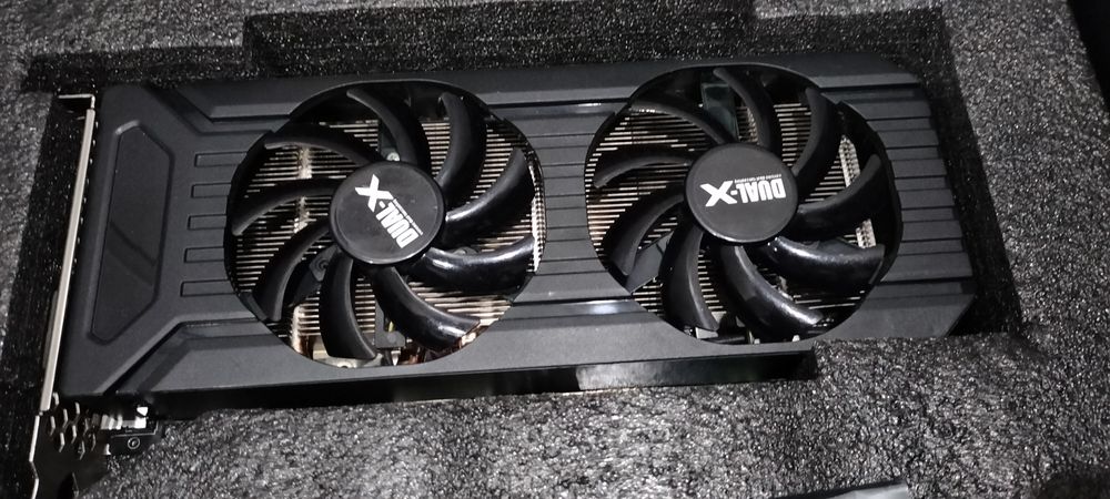 Продам видеокарту GTX 1070 TI