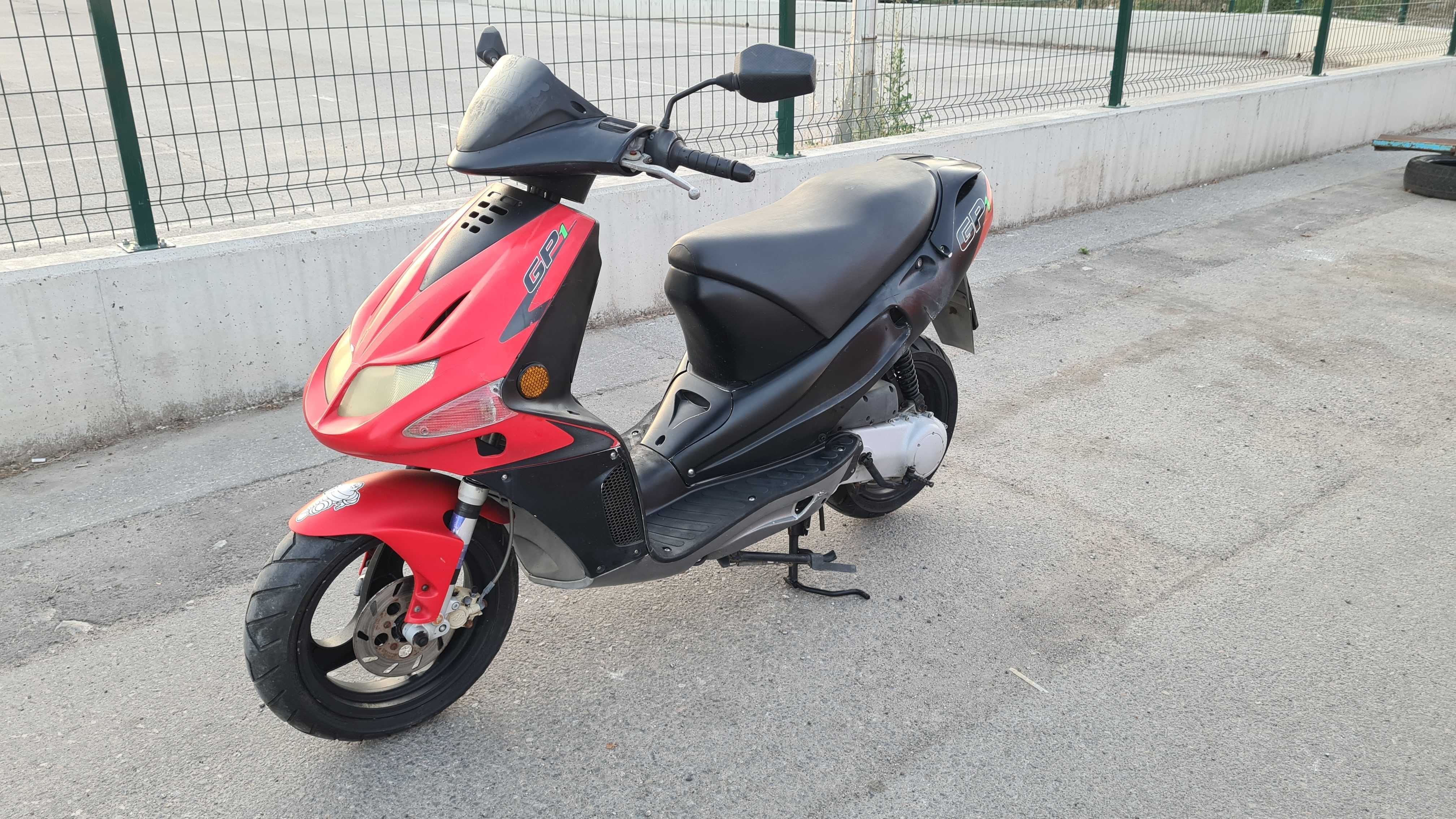 Скутер Мотор Ямаха Aerox Хонда Априлия Пежо Пиаджо Yamaha Aprilia
