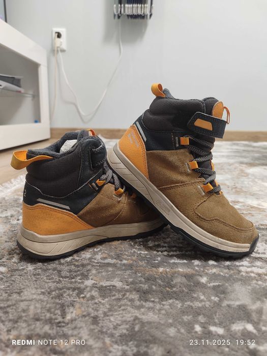 Детски зимни боти