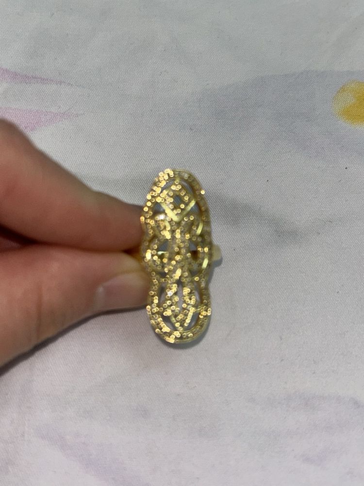 Серебряное кольцо с бриллиантами
