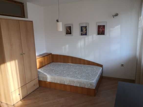 Дава се под наем Двустаен апартамент в София, Зона Б-18 - 70 кв.м за 373.83 € - Снимка #1