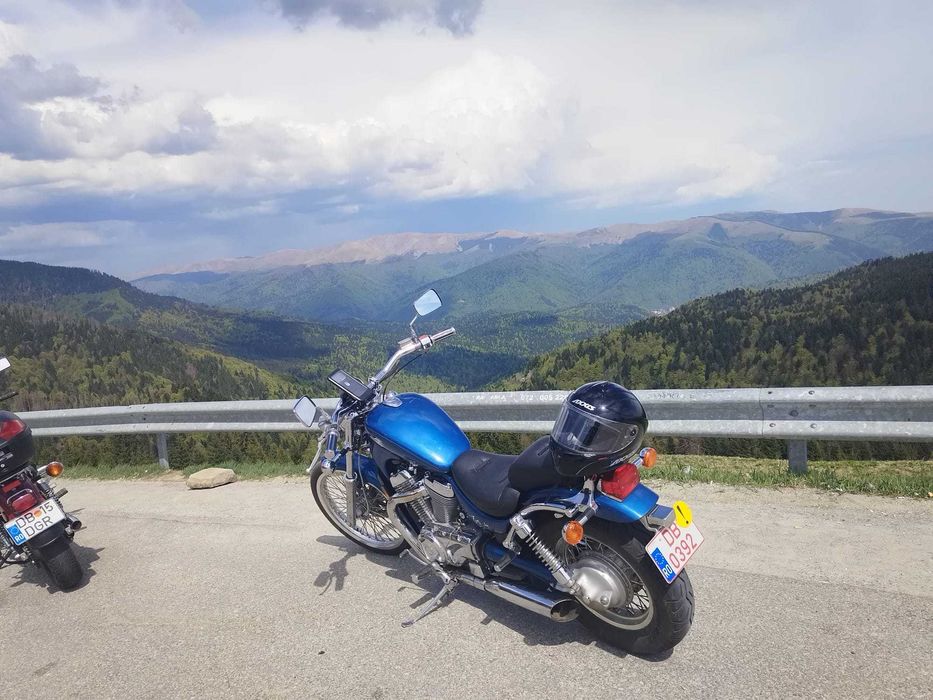 SUZUKI INTRUDER 750-stil,putere si confort intr un pachet clasic!!
