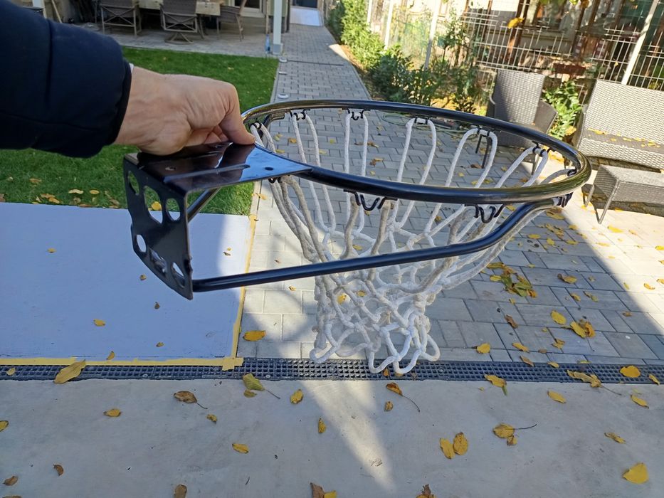 Inel baschet, cos baschet oficial